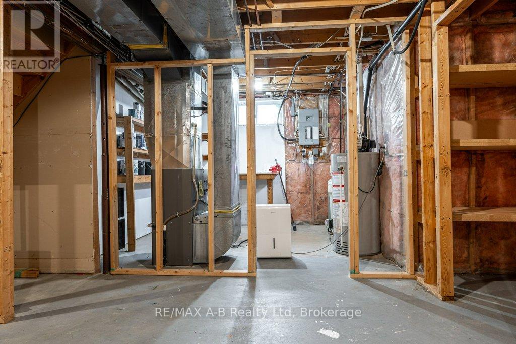 86 Freeland Drive, Stratford, Ontario  N4Z 1H1 - Photo 46 - X12532738