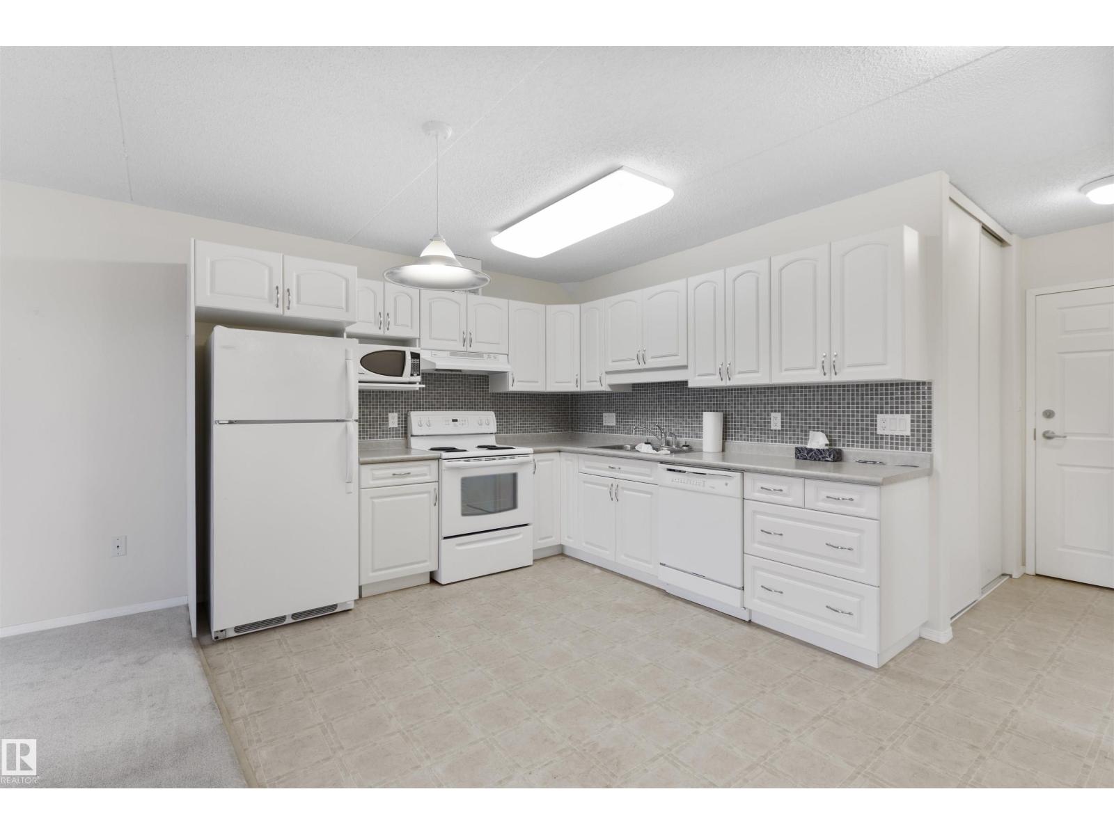 #202 4004 47 St, Drayton Valley, Alberta  T7A 0A2 - Photo 10 - E4465369