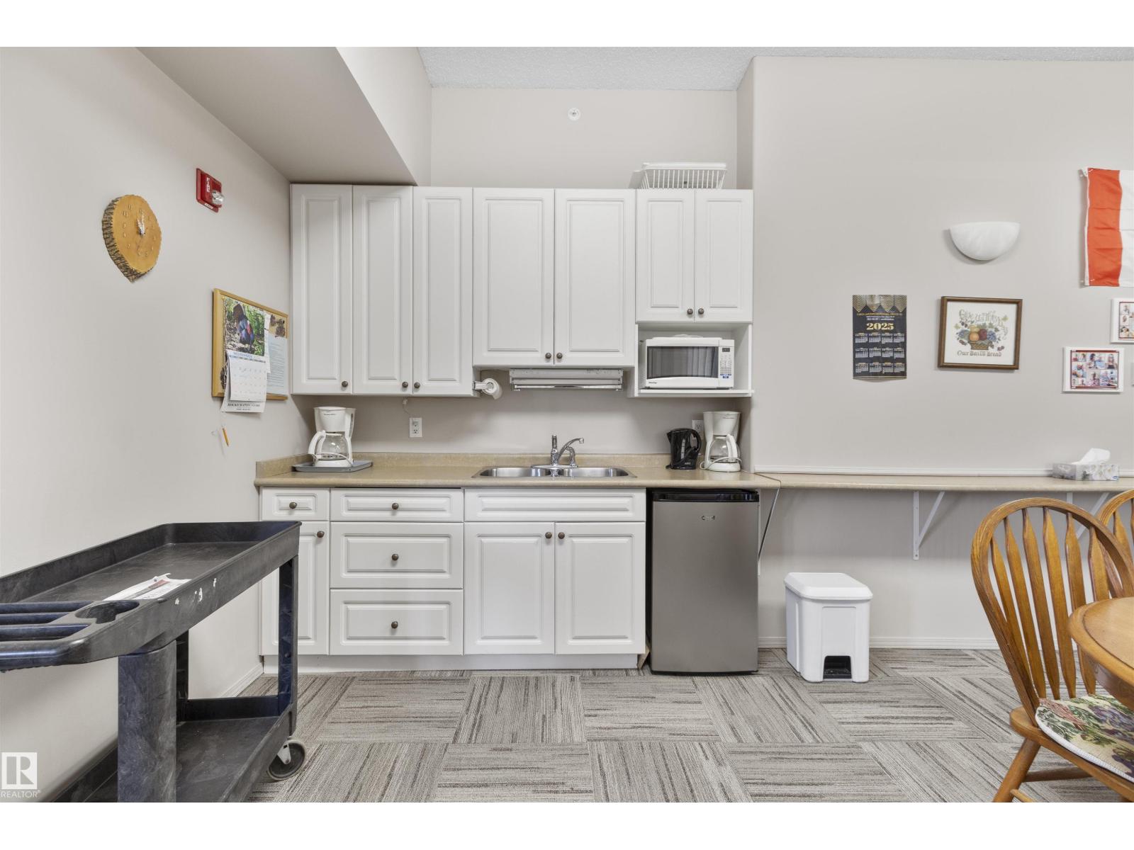 #202 4004 47 St, Drayton Valley, Alberta  T7A 0A2 - Photo 6 - E4465369