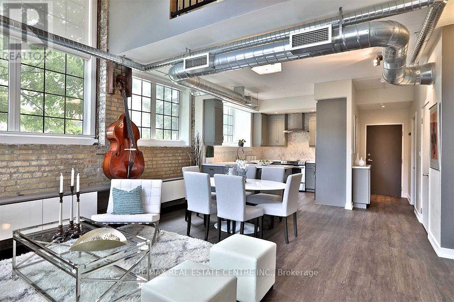 A10 - 1100 Lansdowne Avenue, Toronto, Ontario  M6H 4K1 - Photo 11 - W12532258