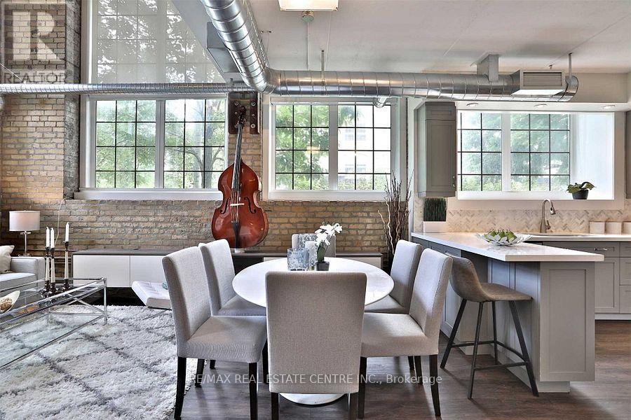 A10 - 1100 Lansdowne Avenue, Toronto, Ontario  M6H 4K1 - Photo 12 - W12532258