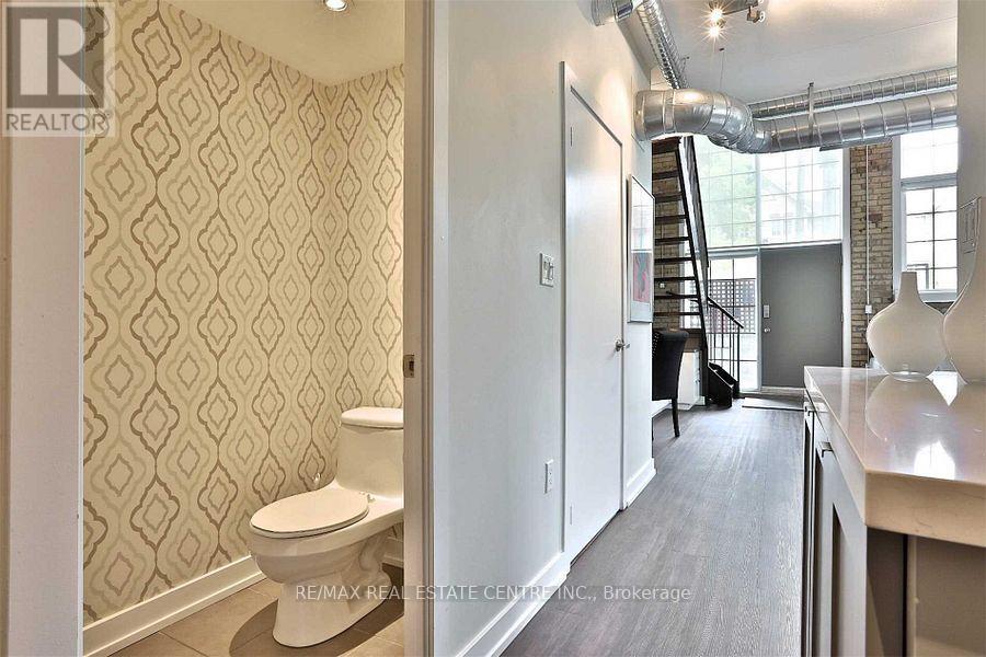 A10 - 1100 Lansdowne Avenue, Toronto, Ontario  M6H 4K1 - Photo 3 - W12532258