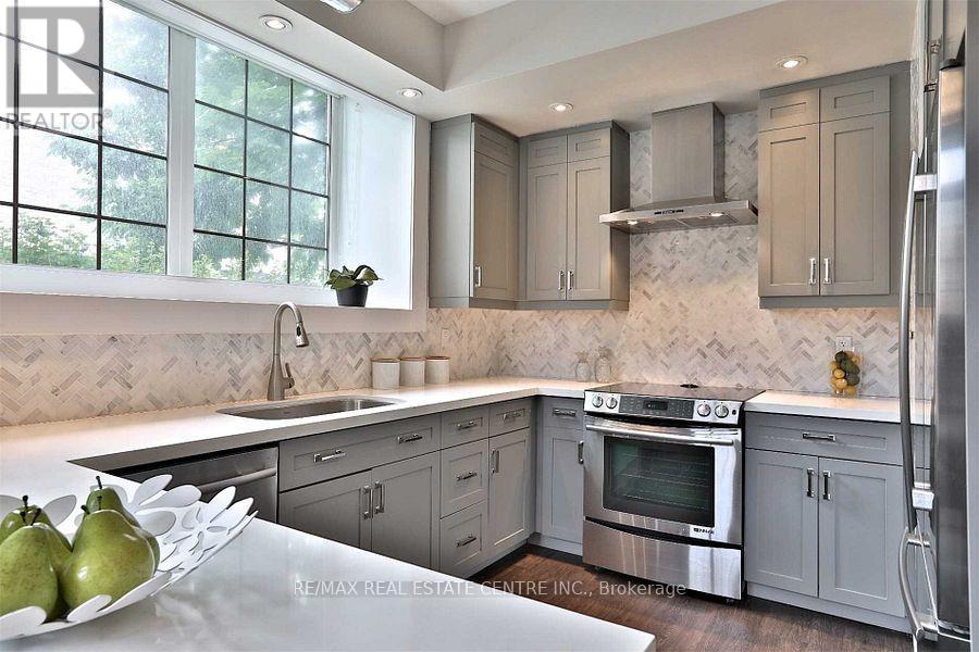 A10 - 1100 Lansdowne Avenue, Toronto, Ontario  M6H 4K1 - Photo 5 - W12532258