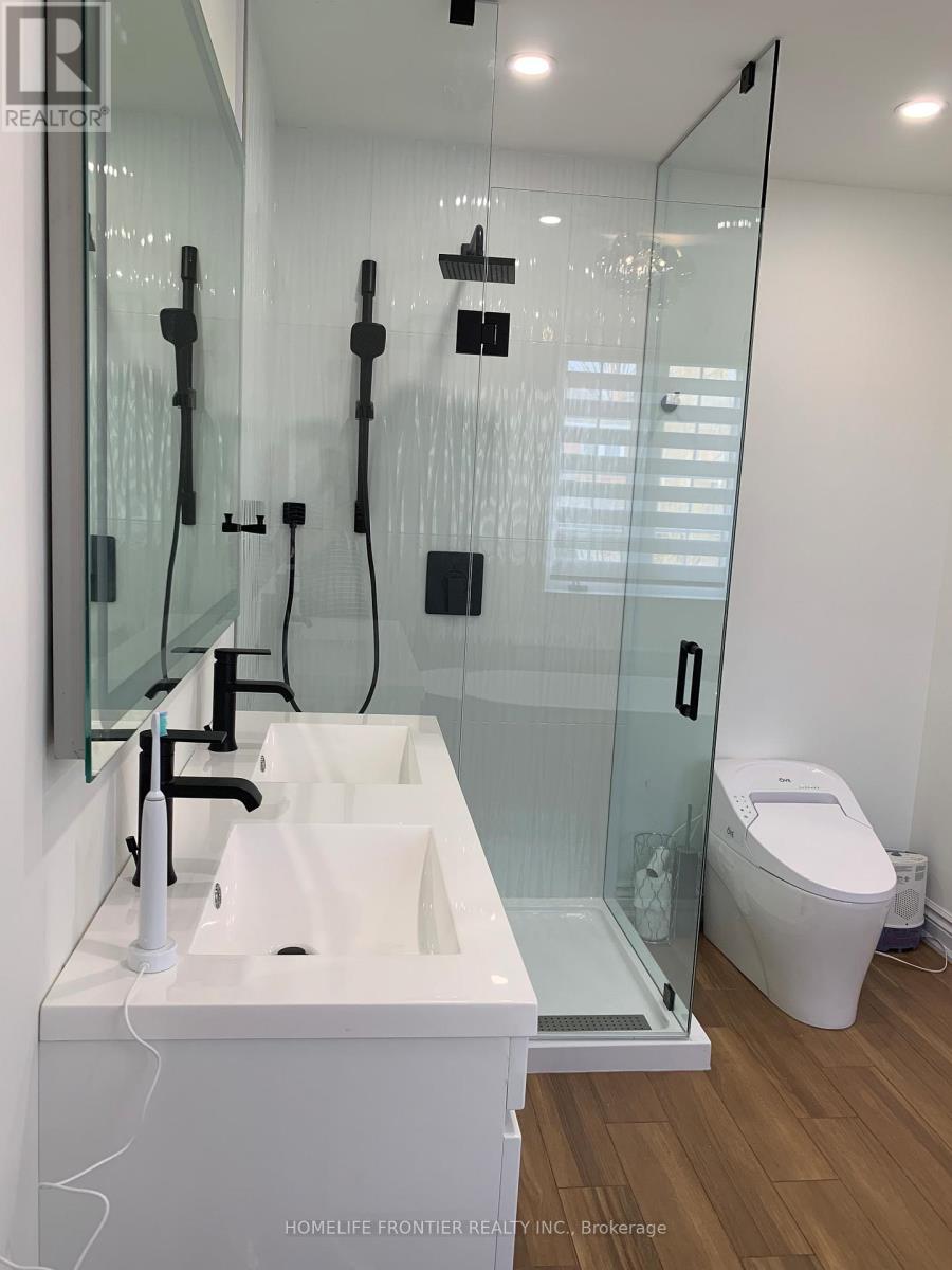 17 Bertram Street, Toronto, Ontario  M6M 3S3 - Photo 16 - W12532264