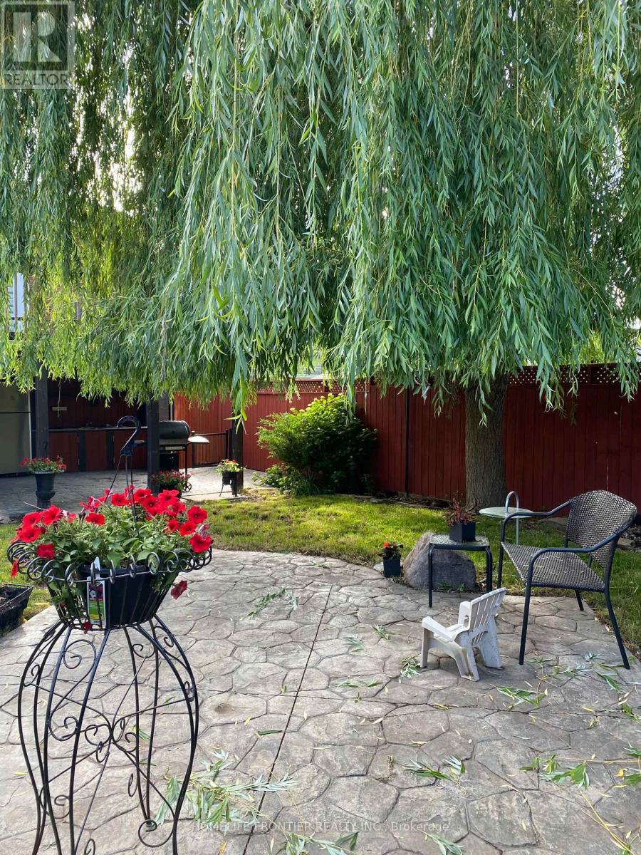 17 Bertram Street, Toronto, Ontario  M6M 3S3 - Photo 25 - W12532264