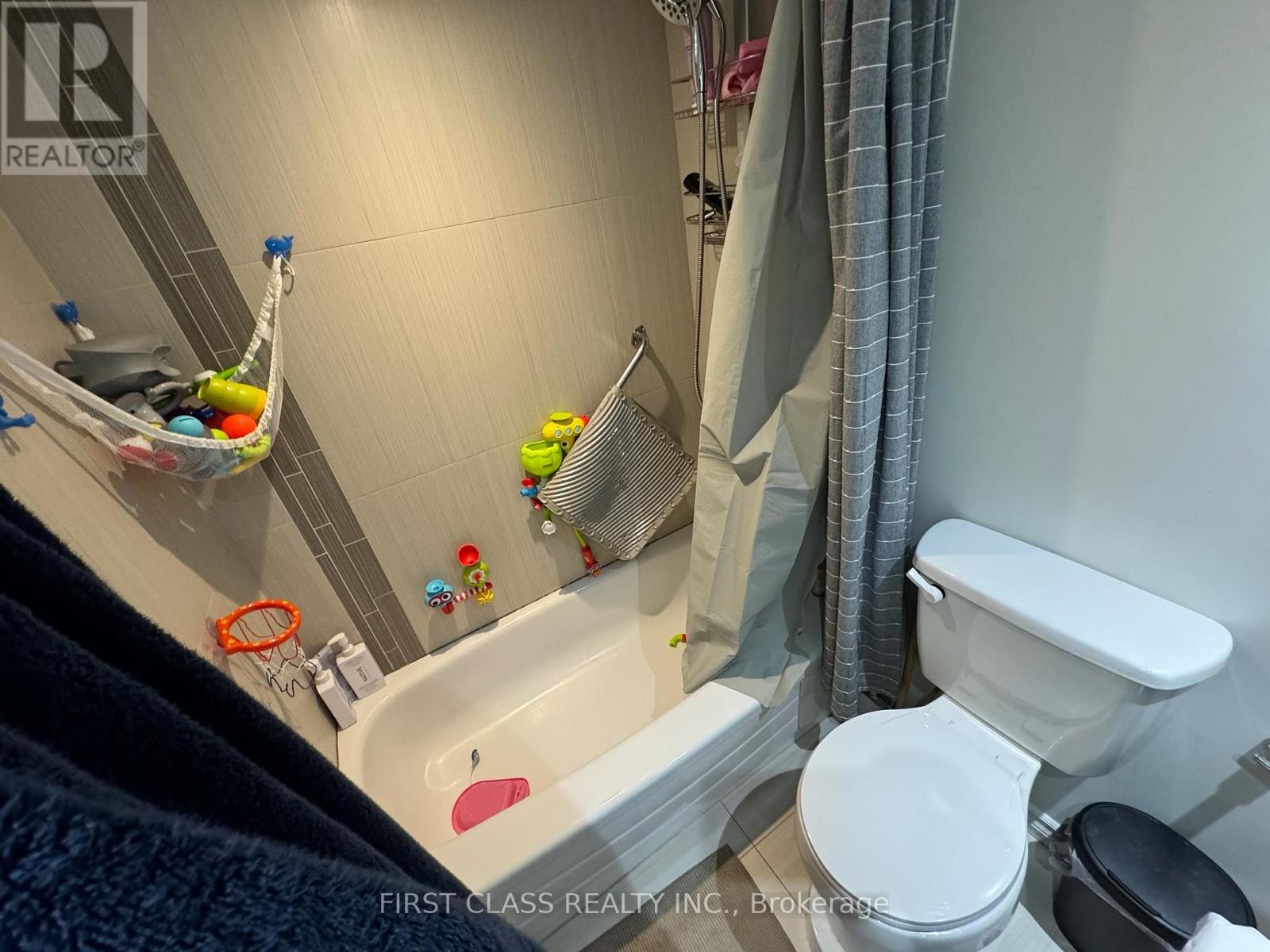 2806 - 3100 Kirwin Avenue, Mississauga, Ontario  L5A 3S6 - Photo 13 - W12532288