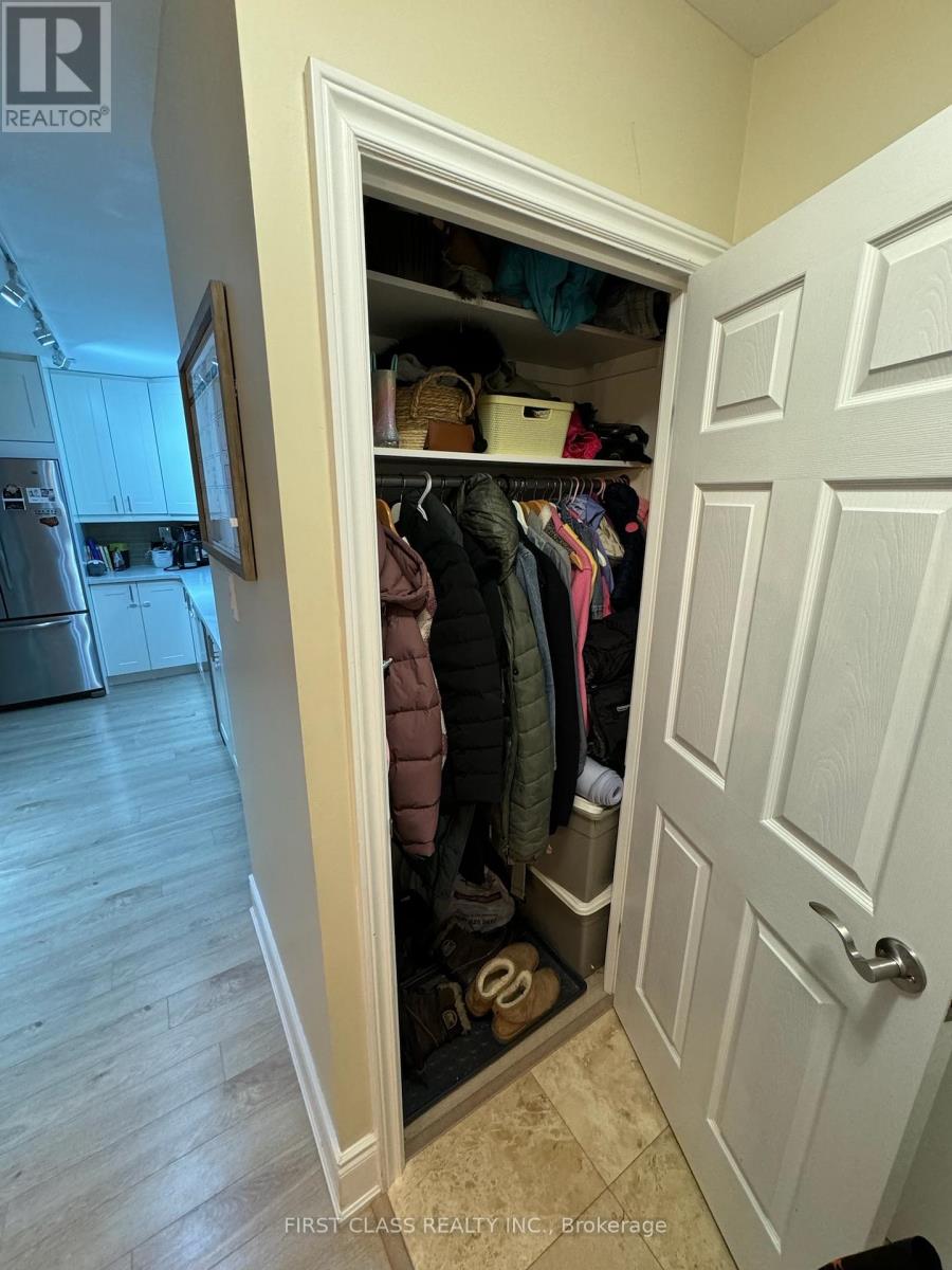 2806 - 3100 Kirwin Avenue, Mississauga, Ontario  L5A 3S6 - Photo 8 - W12532288