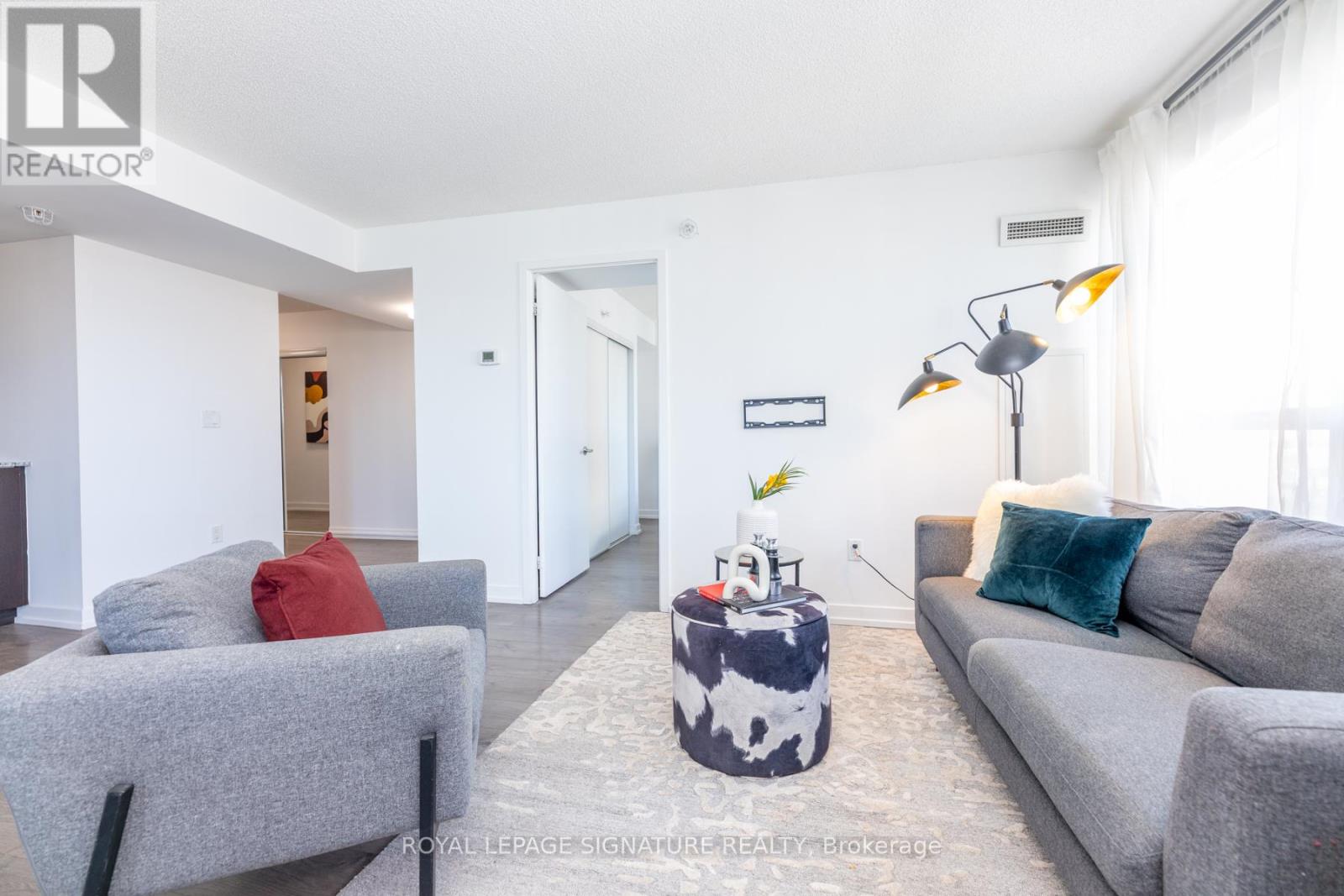 2201 - 1410 Dupont Street, Toronto, Ontario  M6H 0B6 - Photo 22 - W12532290