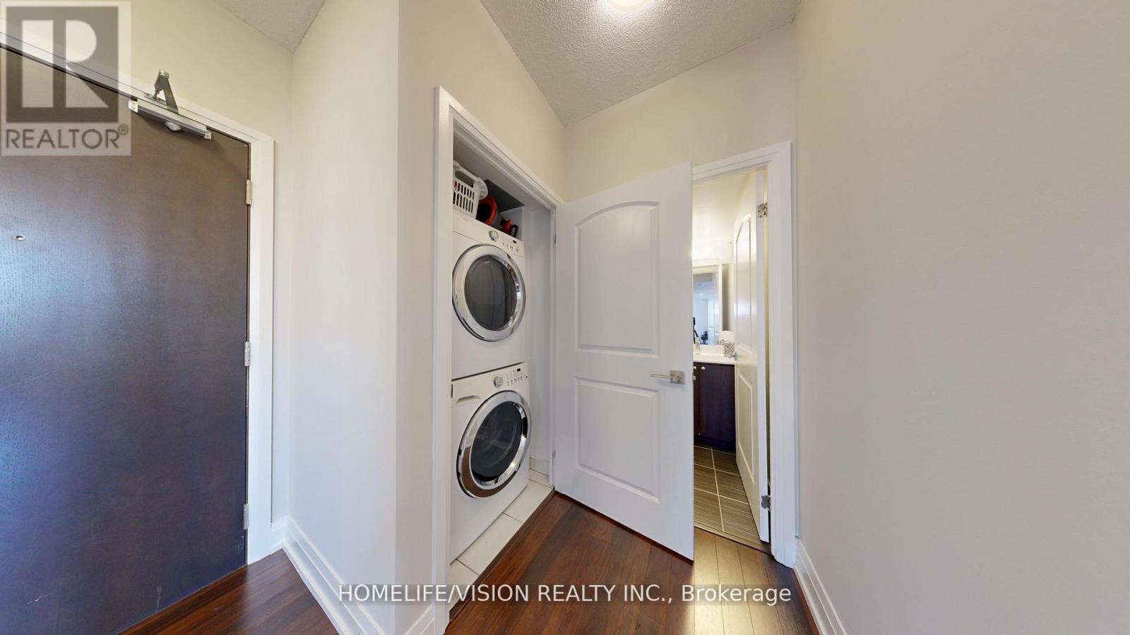 1504 - 1060 Sheppard Avenue W, Toronto, Ontario  M3J 0G7 - Photo 16 - W12532304