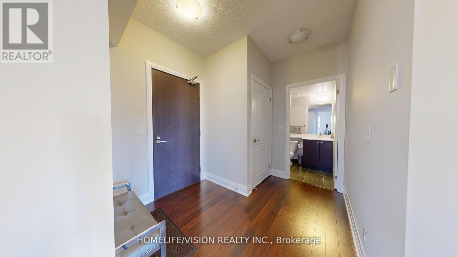 1504 - 1060 Sheppard Avenue W, Toronto, Ontario  M3J 0G7 - Photo 3 - W12532304