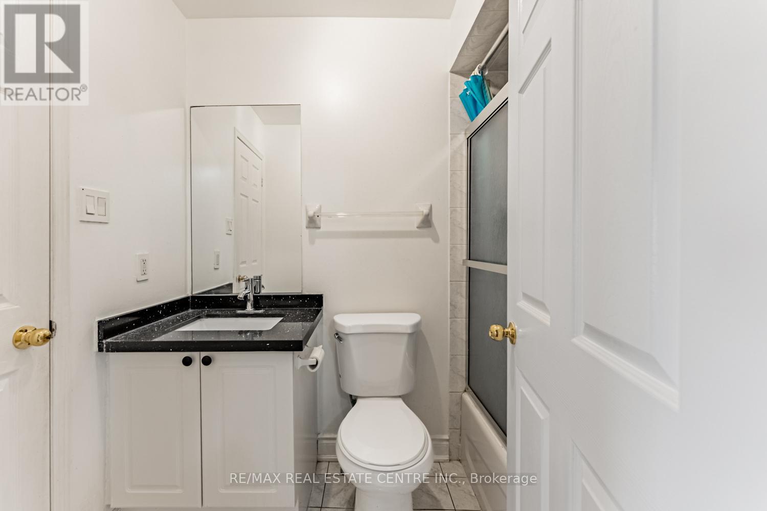 8 Mannel Crescent, Brampton, Ontario  L6Y 5E1 - Photo 37 - W12532310