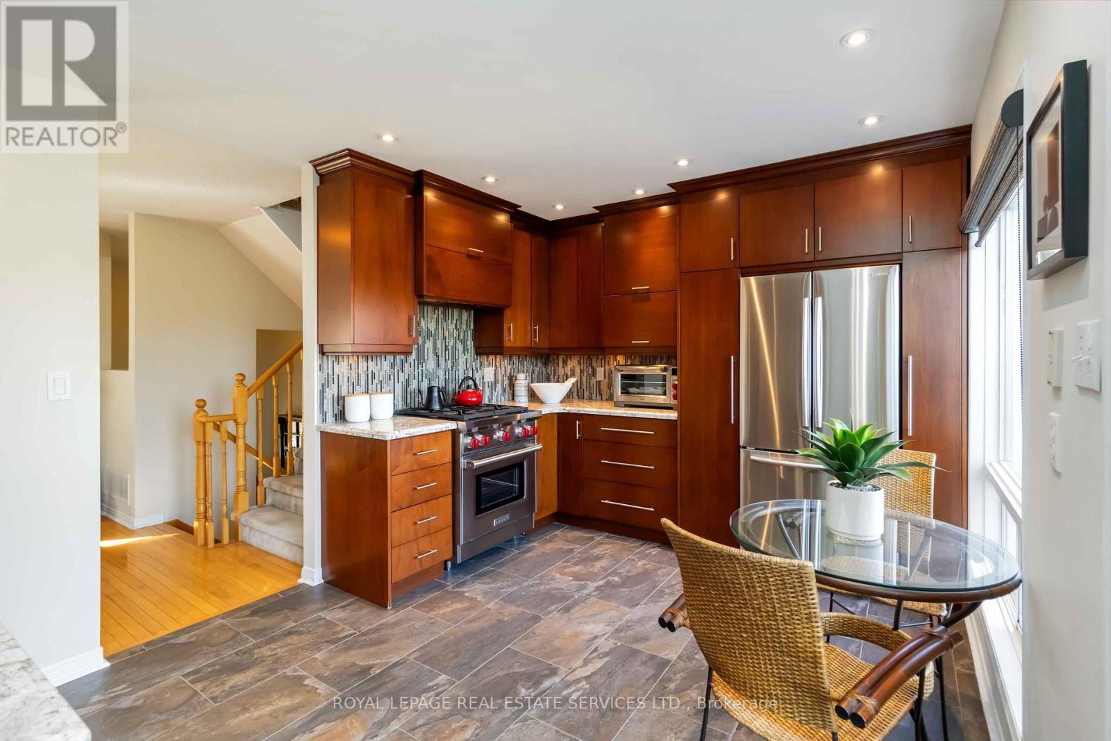 1584 Woodhenge Way, Mississauga, Ontario  L5N 7T1 - Photo 14 - W12532348