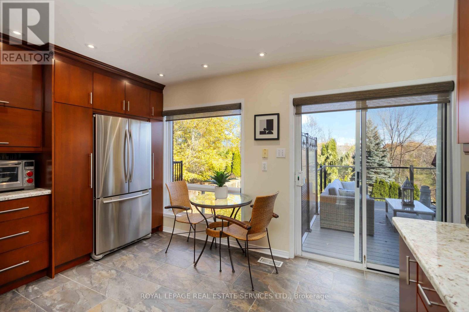 1584 Woodhenge Way, Mississauga, Ontario  L5N 7T1 - Photo 17 - W12532348