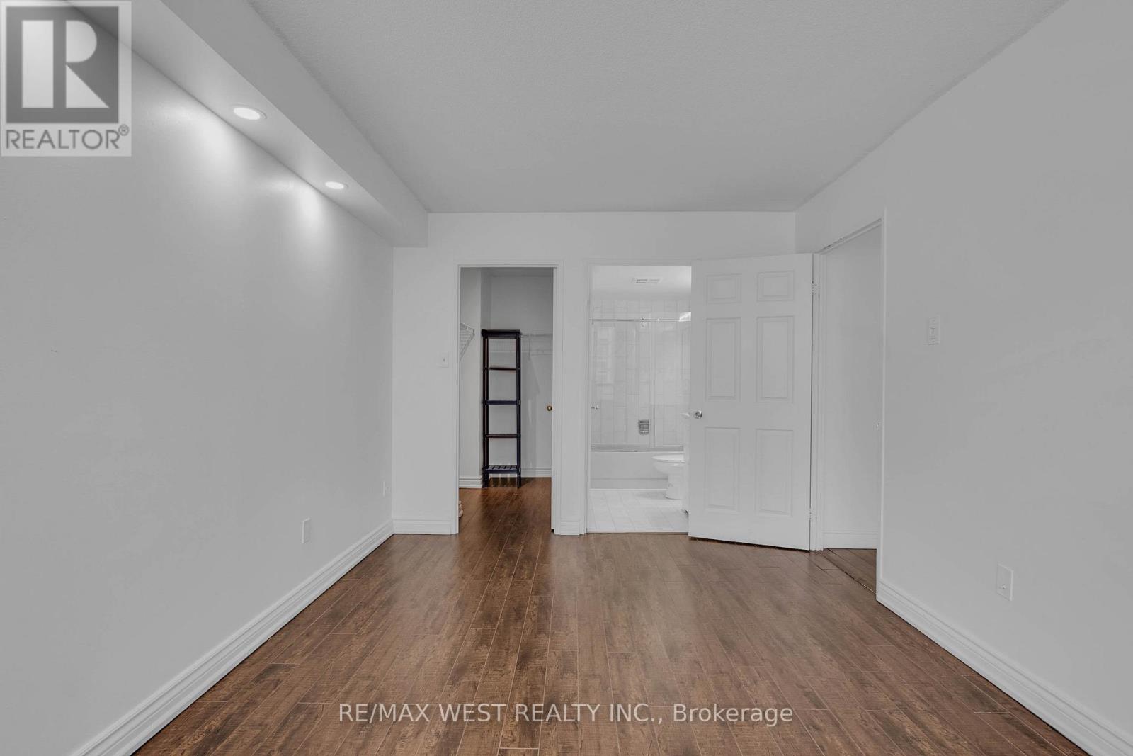 1102 - 285 Enfield Place, Mississauga, Ontario  L5B 3Y6 - Photo 20 - W12532406