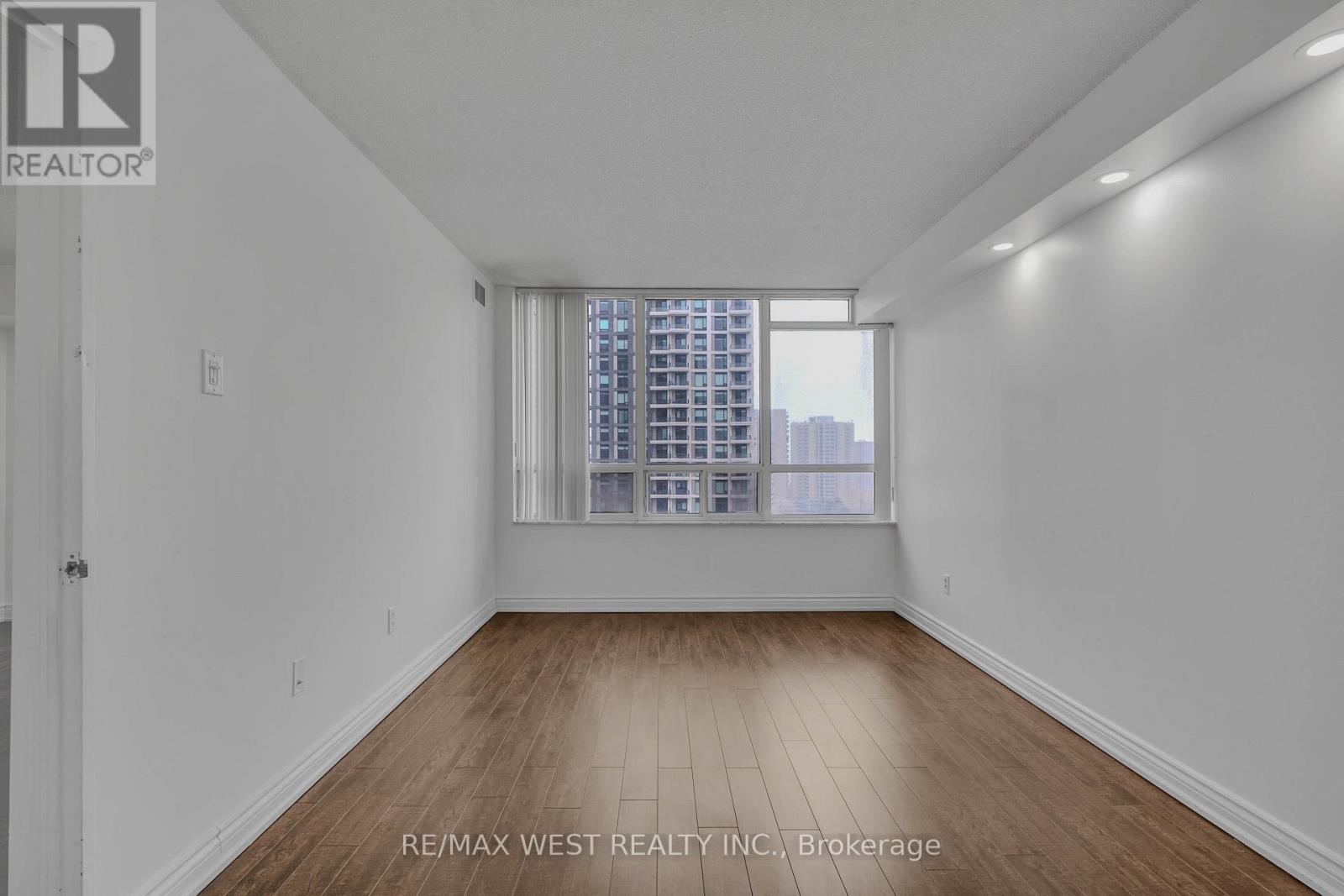 1102 - 285 Enfield Place, Mississauga, Ontario  L5B 3Y6 - Photo 28 - W12532406