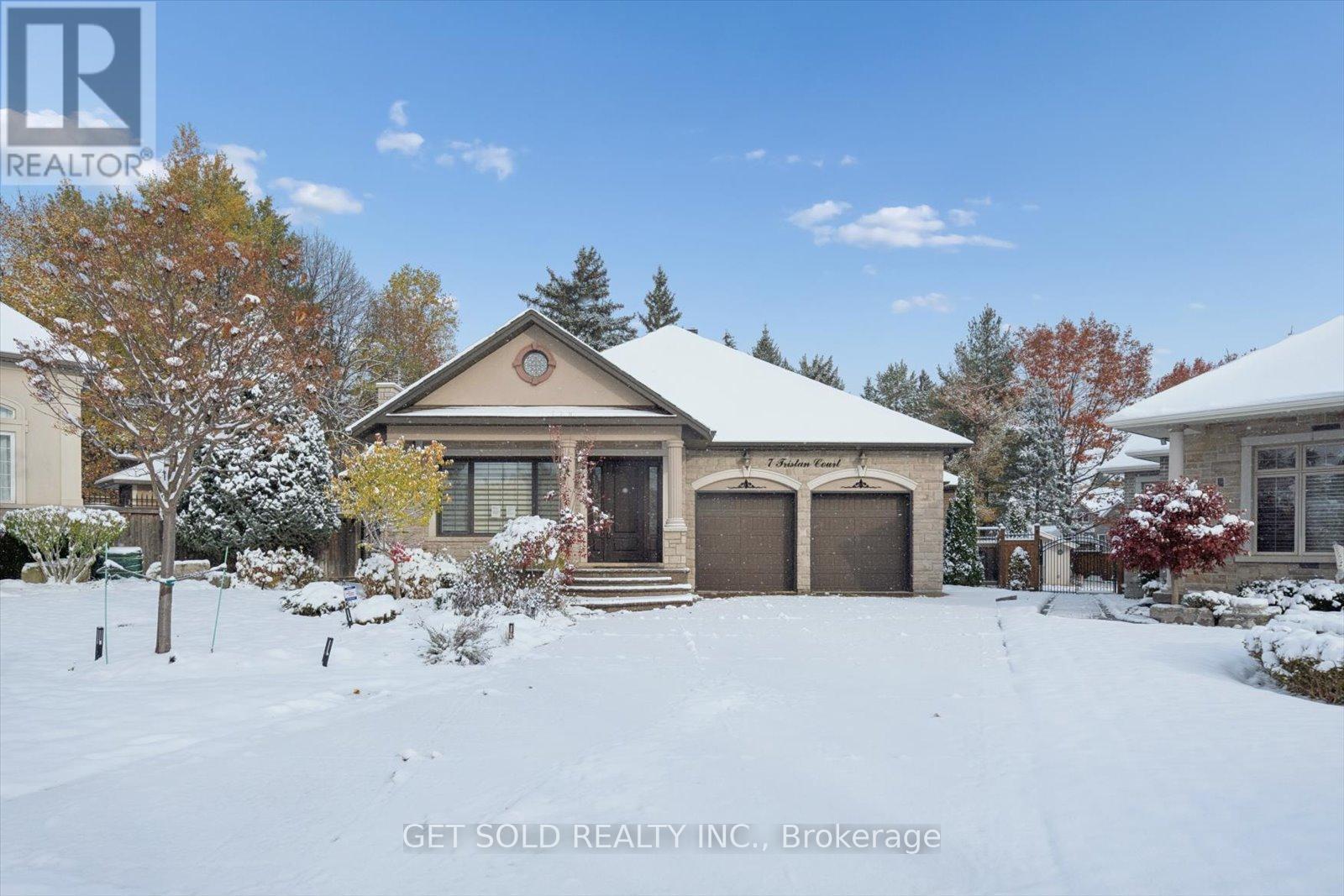 7 TRISTAN COURT, Brampton, Ontario