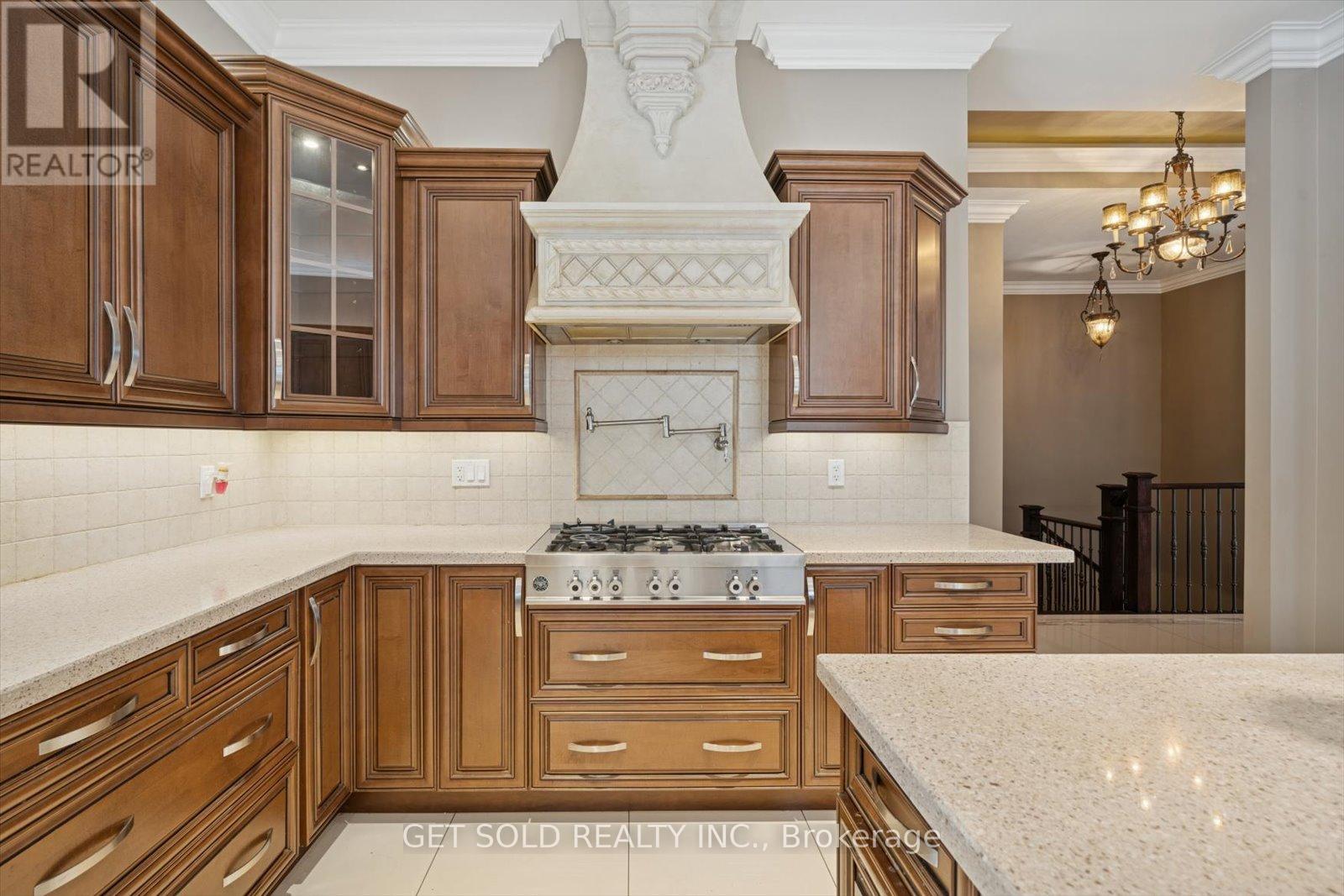 7 Tristan Court, Brampton, Ontario  L6Y 5S2 - Photo 18 - W12532414