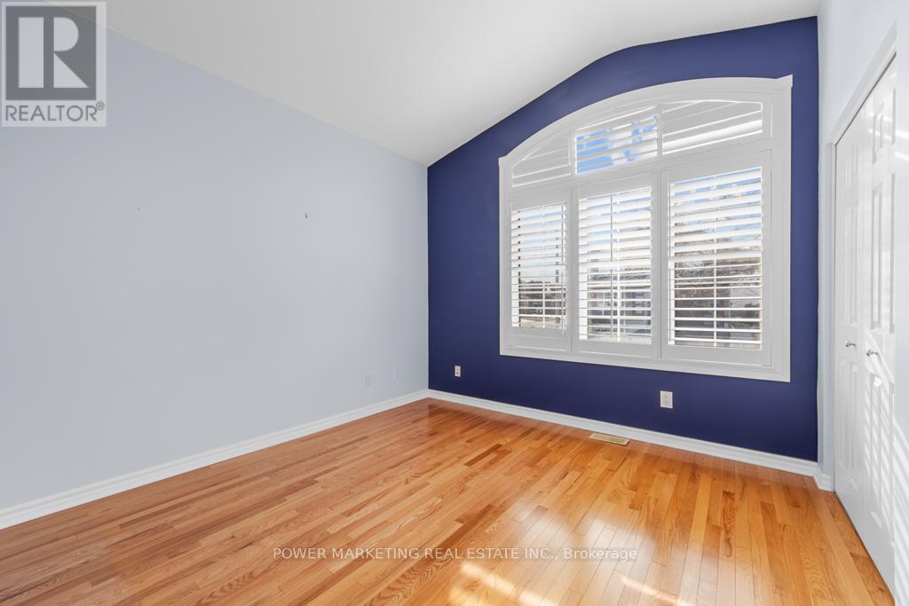 192 Felicity Crescent, Ottawa, Ontario  K1W 0C2 - Photo 10 - X12513350