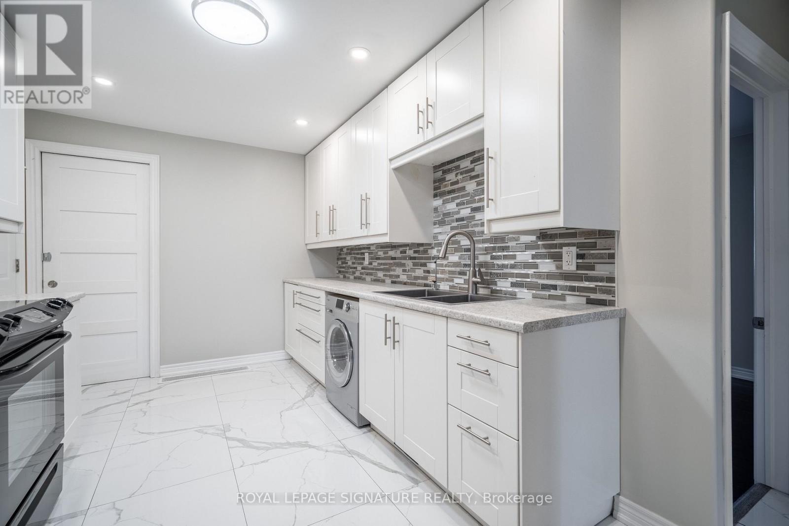 Main - 96 Charlotte Street, Hamilton, Ontario  L8K 4V2 - Photo 9 - X12532340