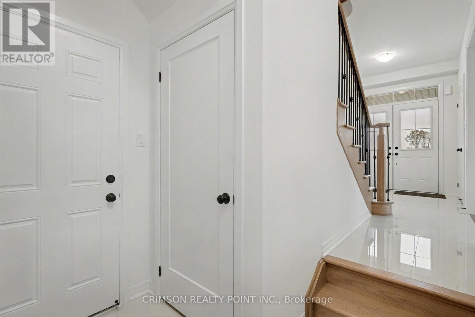 160 Gillespie Drive, Brantford, Ontario  N3T 0Y6 - Photo 3 - X12532368