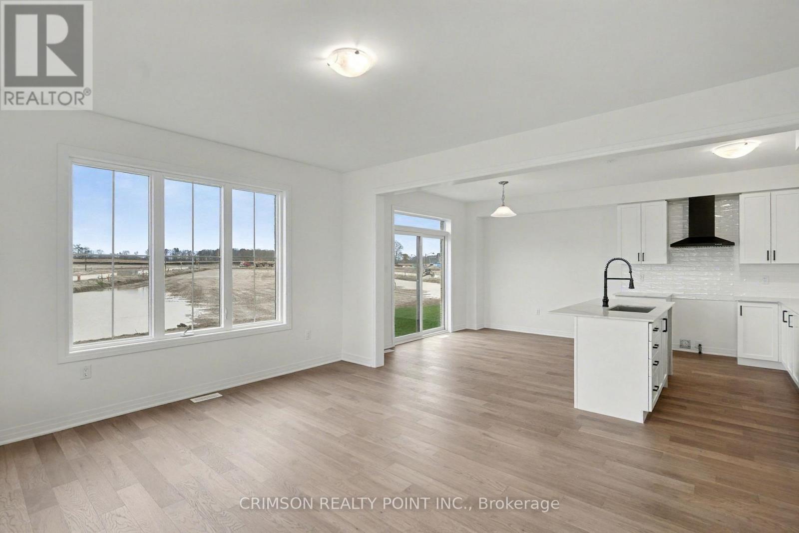 160 Gillespie Drive, Brantford, Ontario  N3T 0Y6 - Photo 5 - X12532368