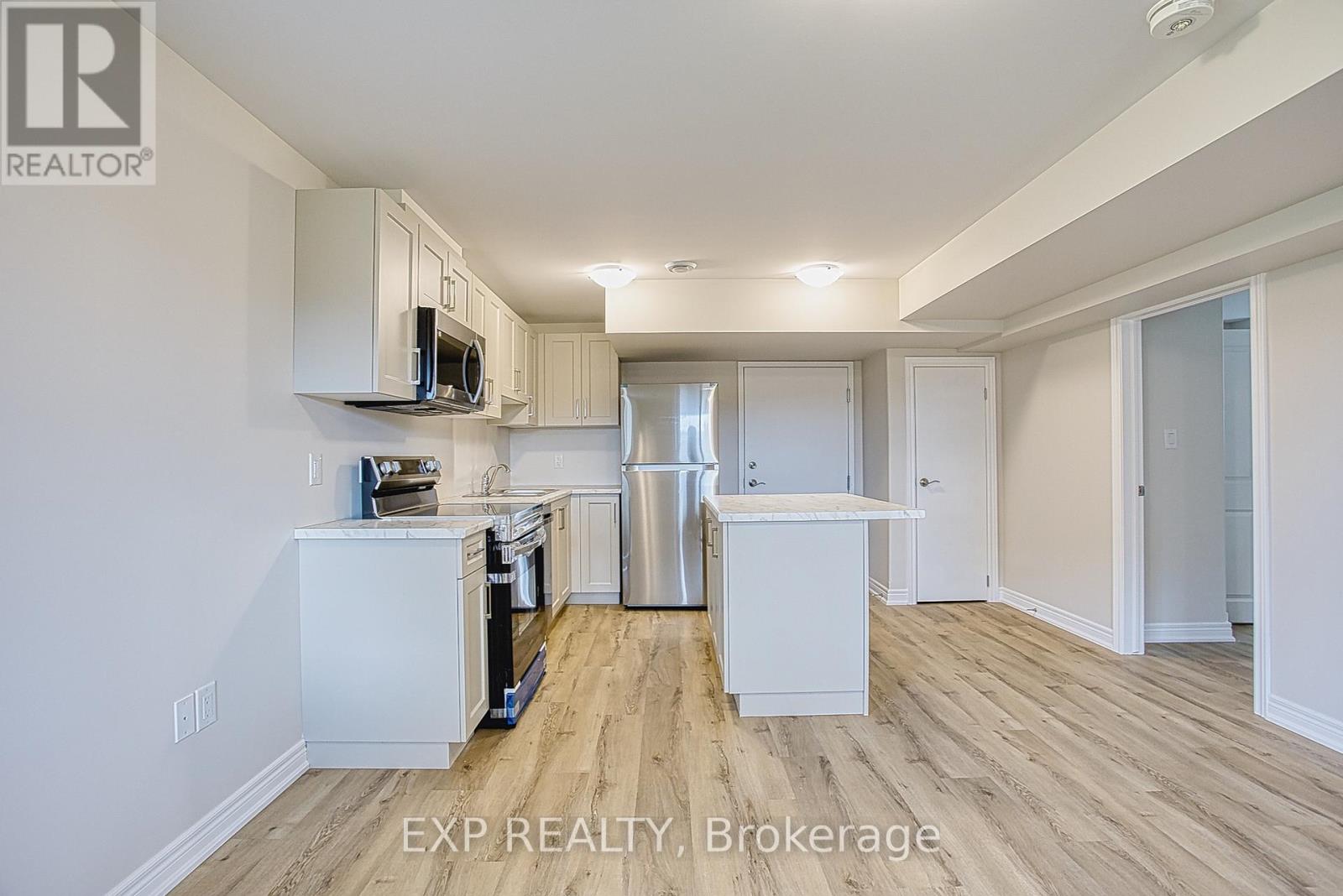 Lower - 26 Willson Drive, Thorold, Ontario  L2V 0G7 - Photo 8 - X12532370