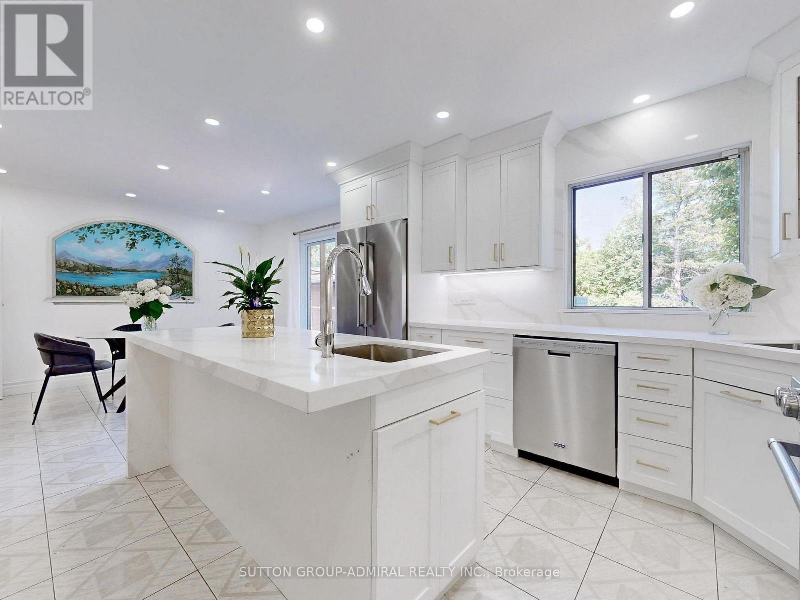 15 Gorman Park, Toronto, Ontario  M3H 3K3 - Photo 11 - C12532468