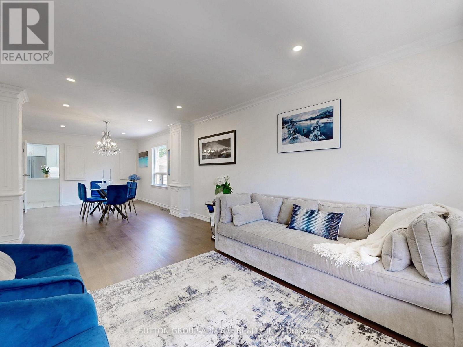 15 Gorman Park, Toronto, Ontario  M3H 3K3 - Photo 5 - C12532468