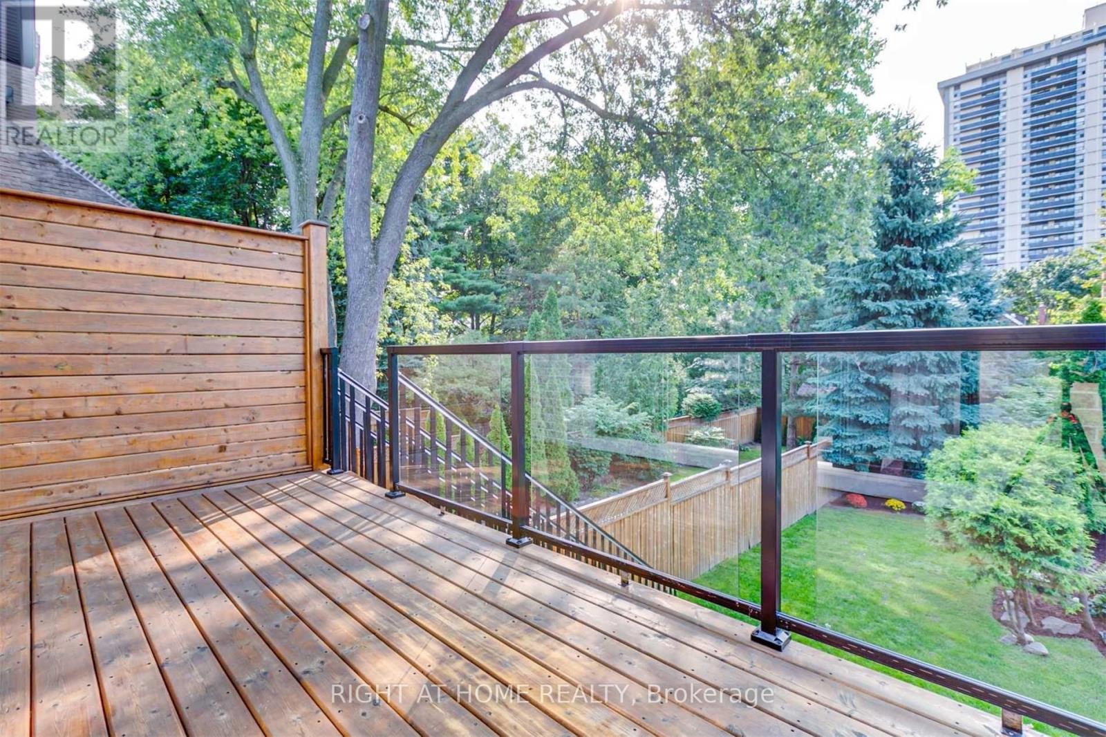 59 B Sherwood Avenue E, Toronto, Ontario  M4P 2A6 - Photo 21 - C12532472