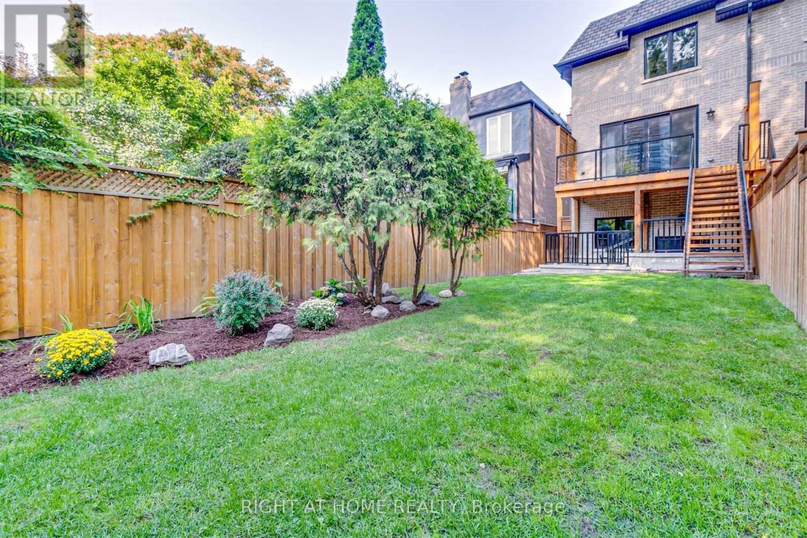 59 B Sherwood Avenue E, Toronto, Ontario  M4P 2A6 - Photo 23 - C12532472