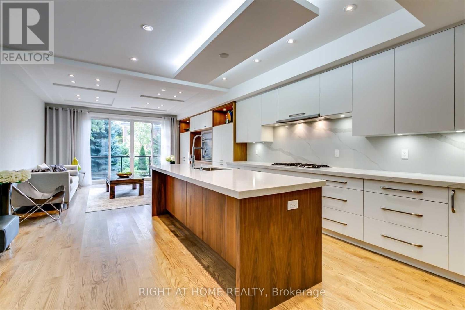 59 B Sherwood Avenue E, Toronto, Ontario  M4P 2A6 - Photo 7 - C12532472