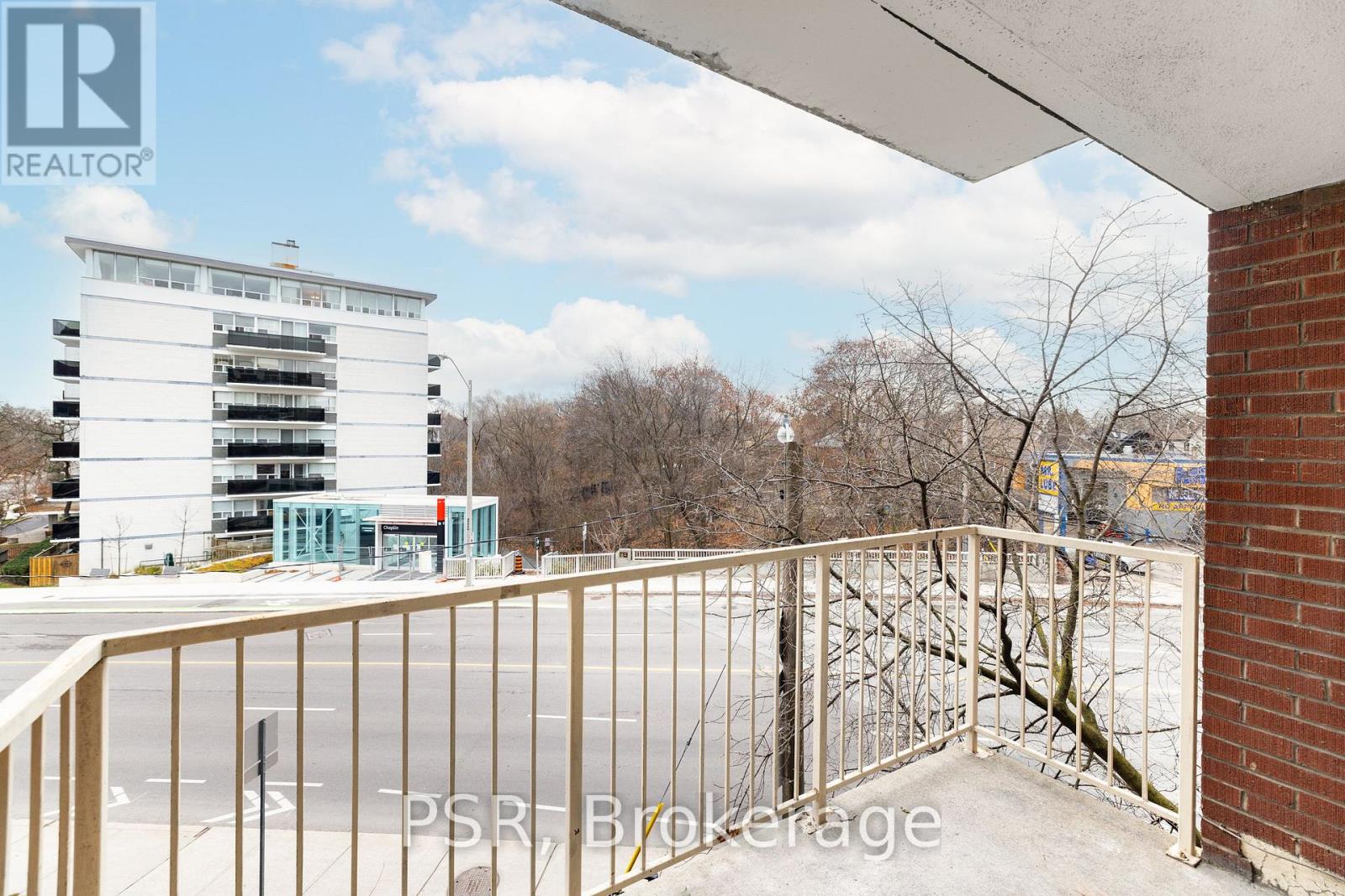303 - 600 Eglinton Avenue W, Toronto, Ontario  M5N 1C1 - Photo 11 - C12532508