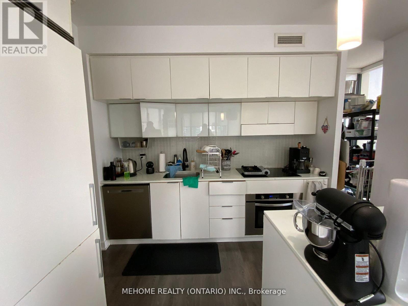 2103 - 110 Charles Street E, Toronto, Ontario  M4Y 1T5 - Photo 4 - C12532510