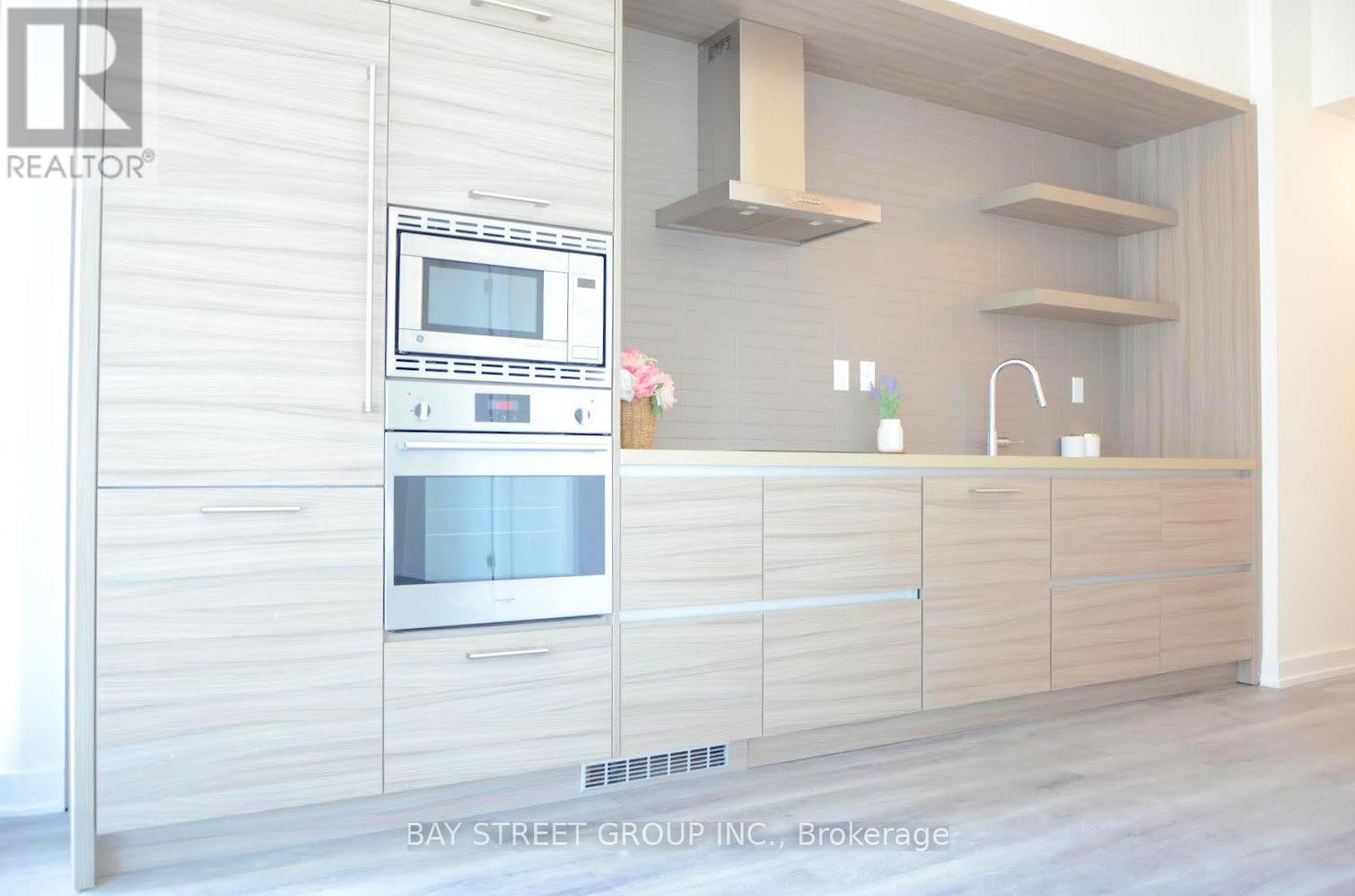 #2906 - 2221 Yonge Street, Toronto, Ontario  M4S 0B8 - Photo 2 - C12532536