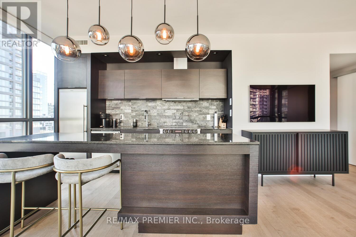 1606 - 8 Charlotte Street, Toronto, Ontario  M5V 0K4 - Photo 16 - C12532576