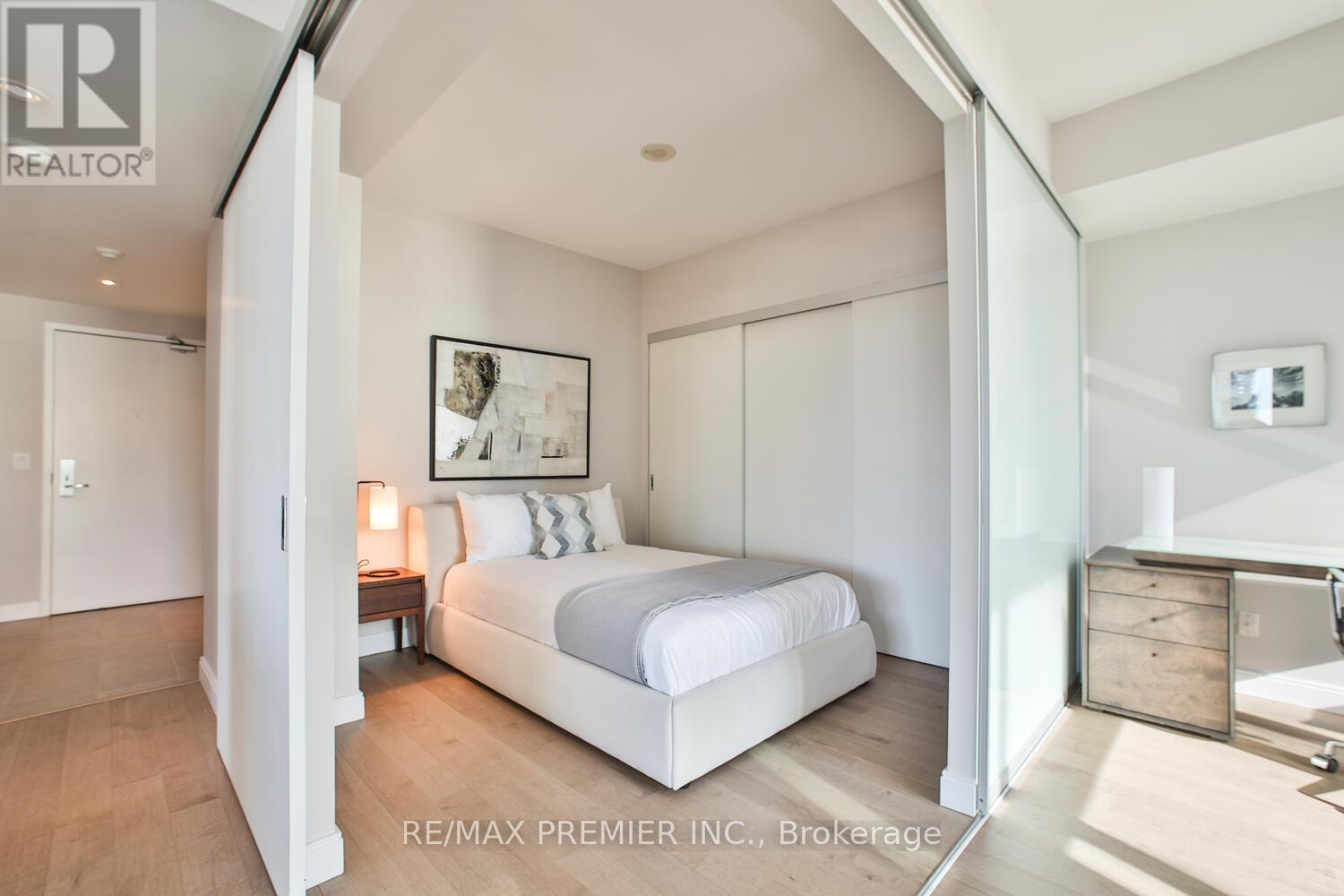 1606 - 8 Charlotte Street, Toronto, Ontario  M5V 0K4 - Photo 17 - C12532576