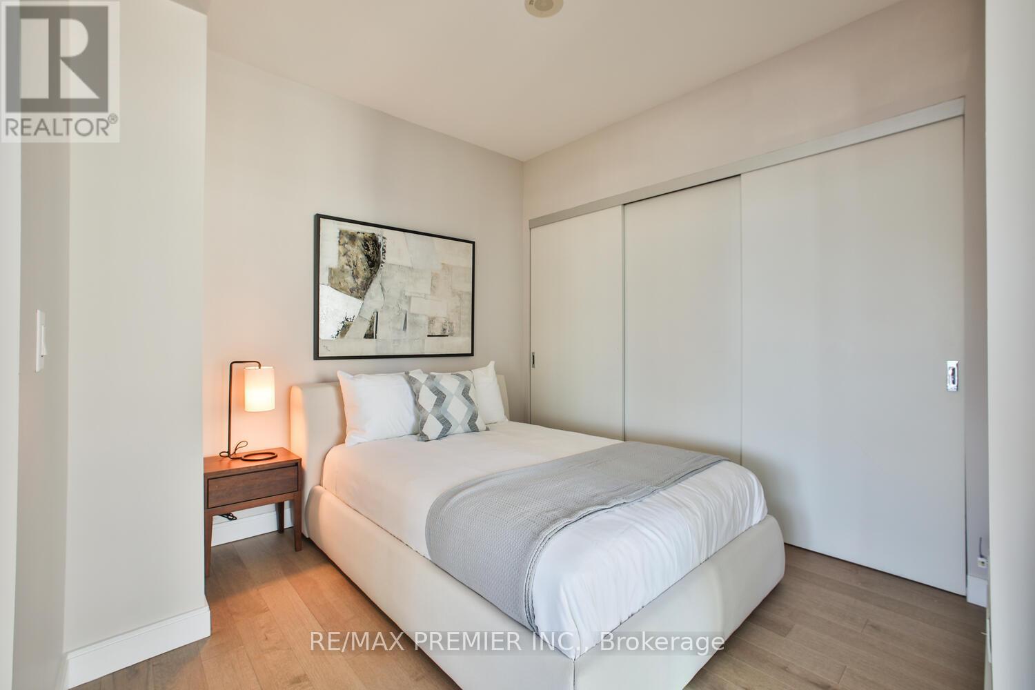 1606 - 8 Charlotte Street, Toronto, Ontario  M5V 0K4 - Photo 19 - C12532576