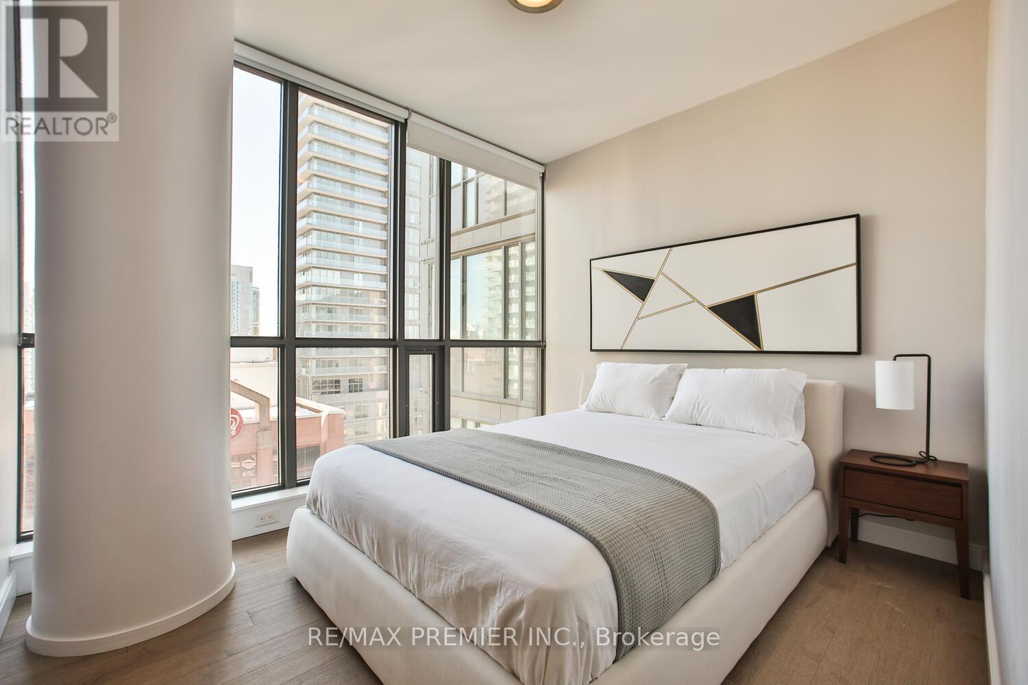 1606 - 8 Charlotte Street, Toronto, Ontario  M5V 0K4 - Photo 28 - C12532576