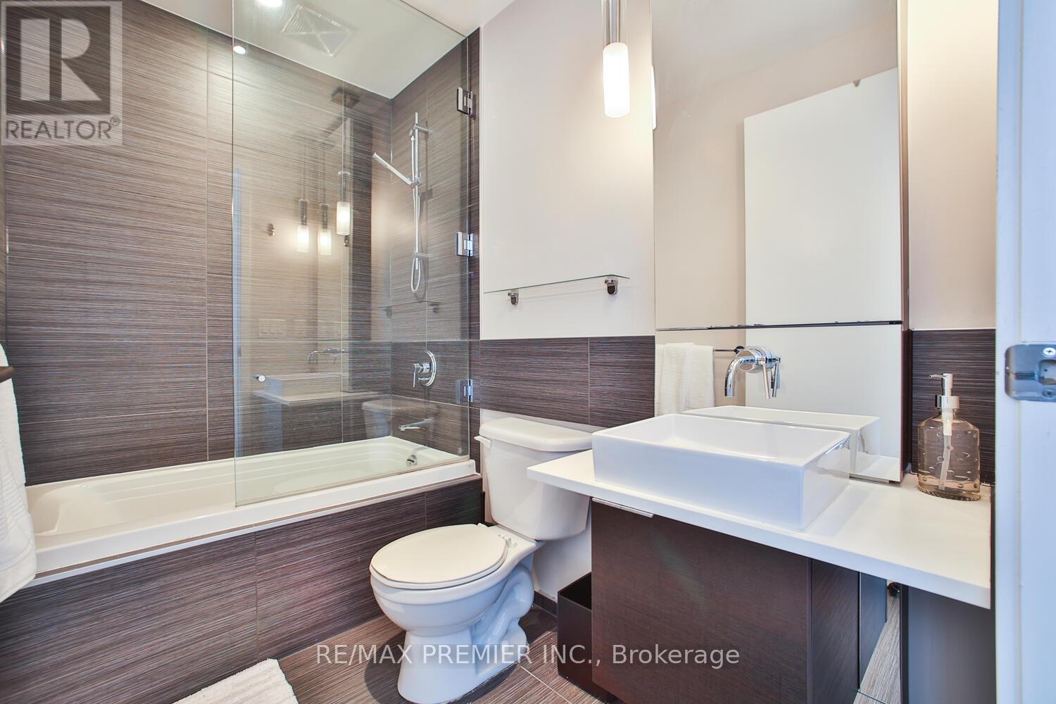 1606 - 8 Charlotte Street, Toronto, Ontario  M5V 0K4 - Photo 31 - C12532576