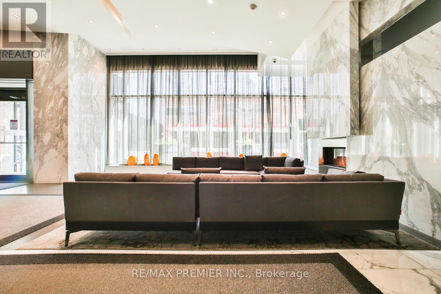 1606 - 8 Charlotte Street, Toronto, Ontario  M5V 0K4 - Photo 5 - C12532576