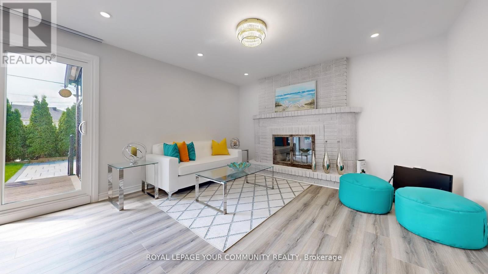 731 Glencairn Avenue, Toronto, Ontario  M6B 1Z9 - Photo 28 - C12532664