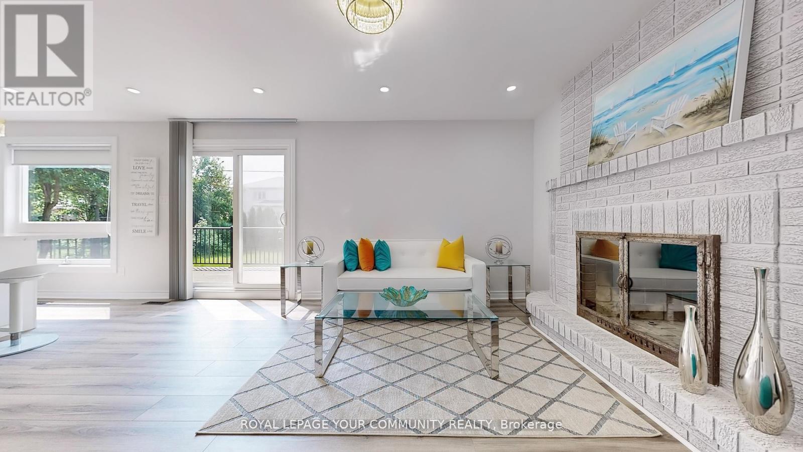 731 Glencairn Avenue, Toronto, Ontario  M6B 1Z9 - Photo 29 - C12532664