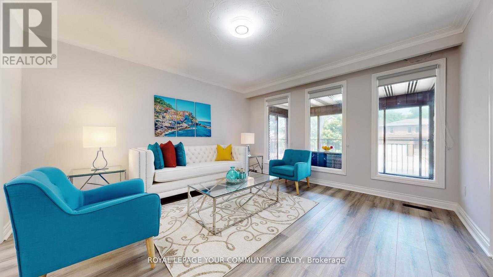 731 Glencairn Avenue, Toronto, Ontario  M6B 1Z9 - Photo 4 - C12532664