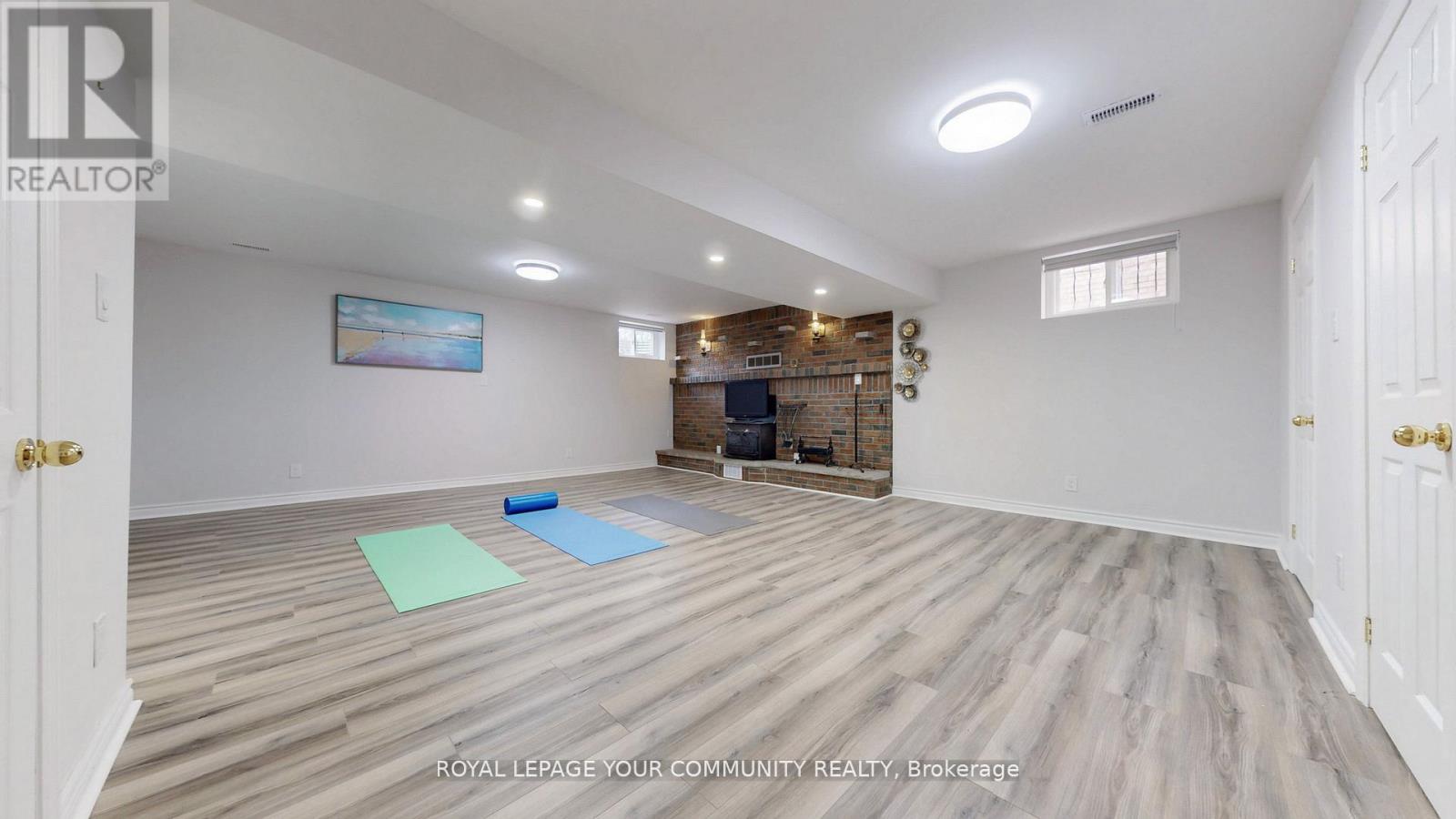 731 Glencairn Avenue, Toronto, Ontario  M6B 1Z9 - Photo 45 - C12532664