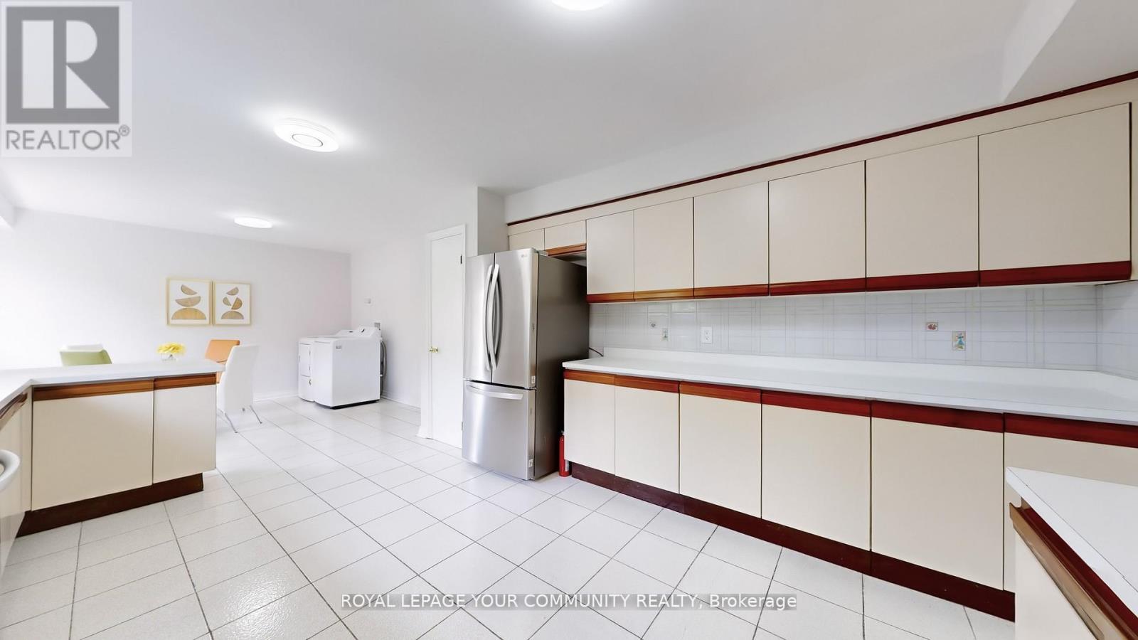 731 Glencairn Avenue, Toronto, Ontario  M6B 1Z9 - Photo 9 - C12532664