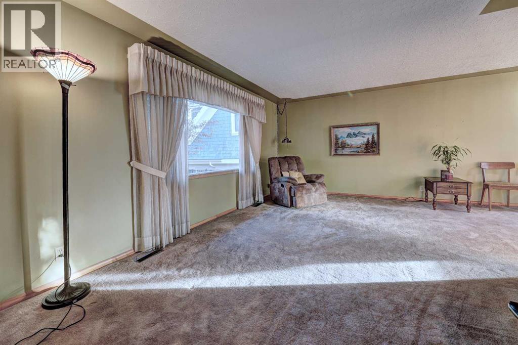 71 Rosery Drive Nw, Calgary, Alberta  T2K 1L4 - Photo 6 - A2263718