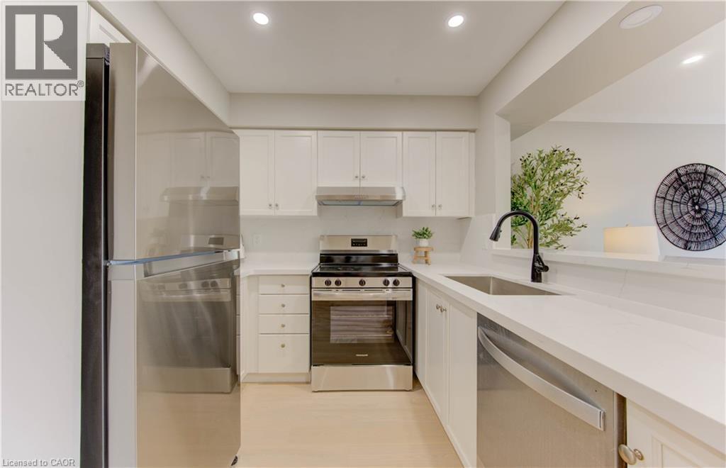 502 Mariner Drive, Waterloo, Ontario  N2K 3Y7 - Photo 9 - 40784487