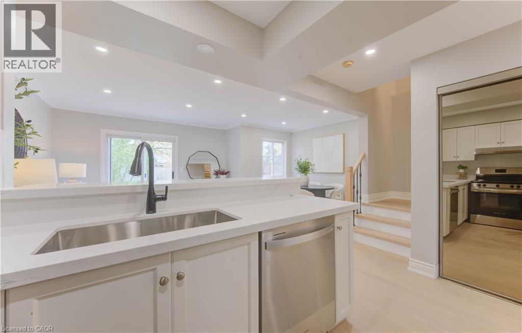 502 Mariner Drive, Waterloo, Ontario  N2K 3Y7 - Photo 10 - 40784487