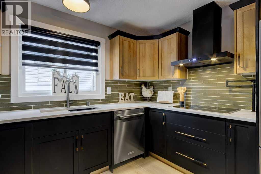 22 Hunters Gate, Okotoks, Alberta  T1S 1K9 - Photo 12 - A2268453