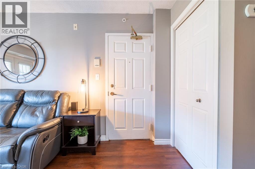4015 Kilmer Drive Unit# 308, Burlington, Ontario  L7M 4M4 - Photo 3 - 40787238